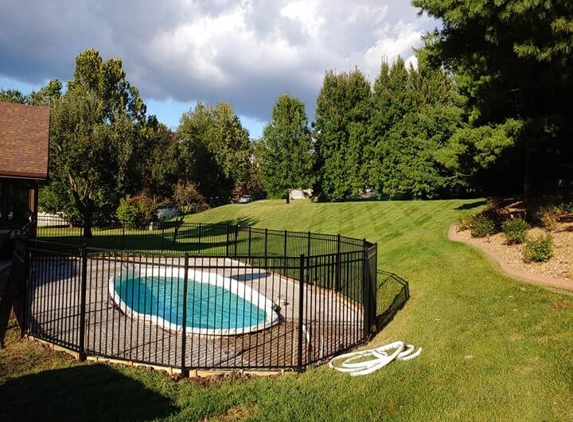 Americas Fence & Deck Company - Warrenton, MO