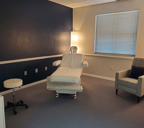 Sage Point Acupuncture - Venice, FL. Treatment Room