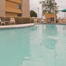 La Quinta Inn & Suites by Wyndham Meridian - Lodging