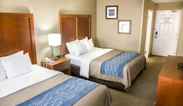 Comfort Inn Gurnee near Six Flags - Gurnee, IL