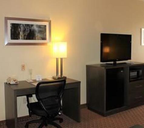 Best Western Plus North Houston Inn & Suites - Houston, TX