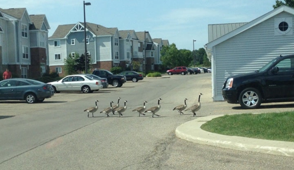 Heatherwood Apartments - Grand Blanc, MI