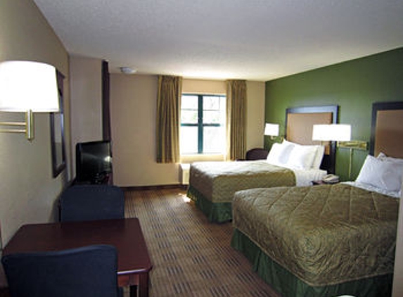 Extended Stay America Select Suites - Tampa - North - USF/Attractions - Temple Terrace, FL