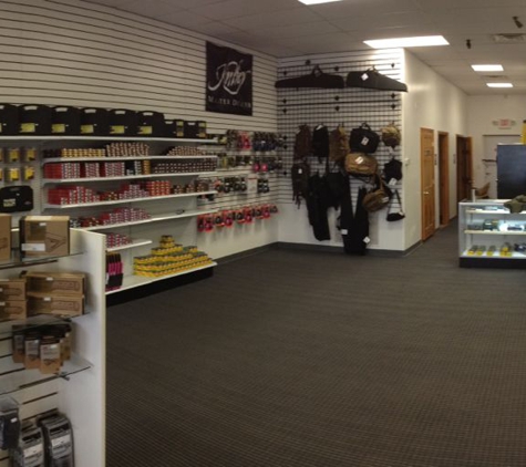 Carolina Guns & Gear - Asheville, NC