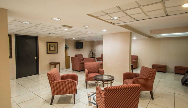 Quality Inn & Suites Orlando Airport - Orlando, FL