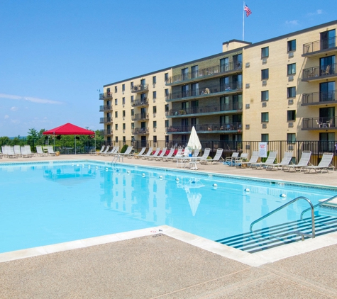 Eagle Rock Apartments at MetroWest - Framingham, MA