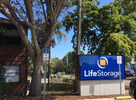 Extra Space Storage - Fort Myers, FL