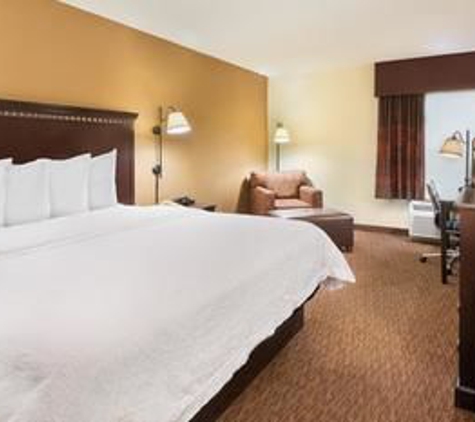 Hampton Inn Charlotte-University Place - Charlotte, NC