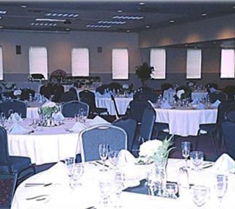 Northview Banquet Hall At Center Court - Waukesha, WI