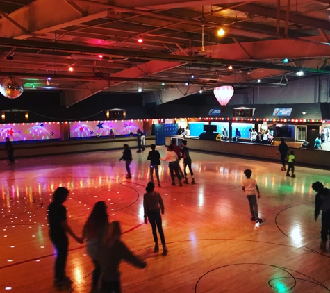 Lorain Skate World - Lorain, OH