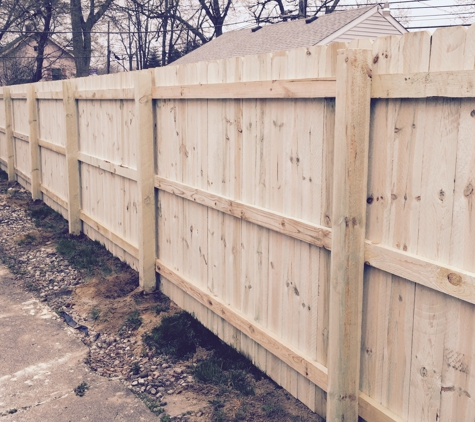 Paramount Fence - Farmington Hills, MI