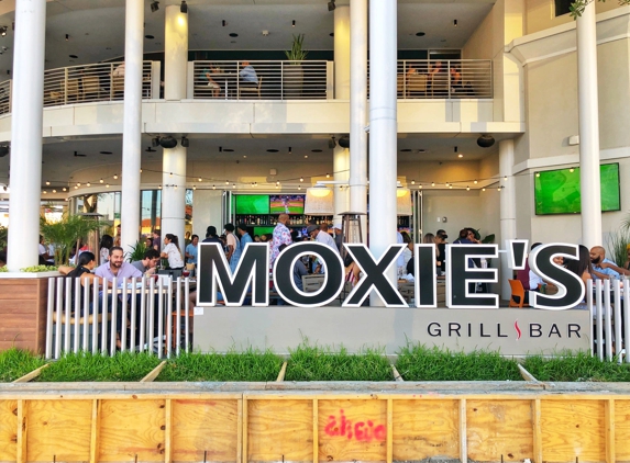 Moxies Houston Restaurant - Houston, TX