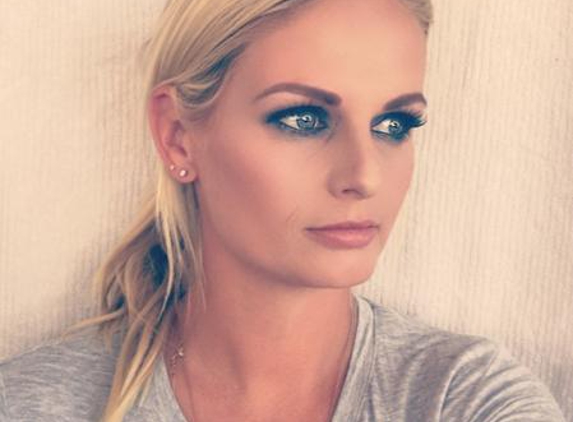 Sallie Theobald Make Up - Golden Square, VIC