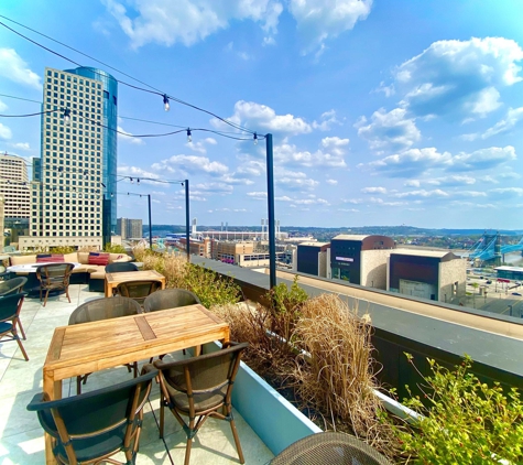 Shires' Rooftop - Cincinnati, OH