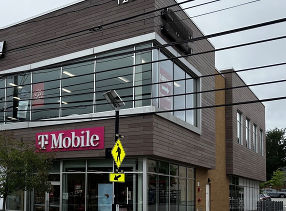 T-Mobile - Chestnut Hill, MA