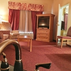 Norfolk Lodge & Suites