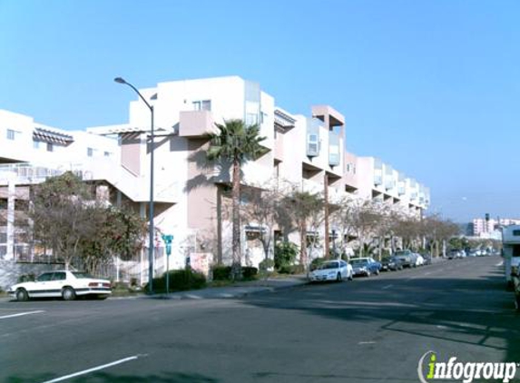 Hacienda Townhomes - San Diego, CA