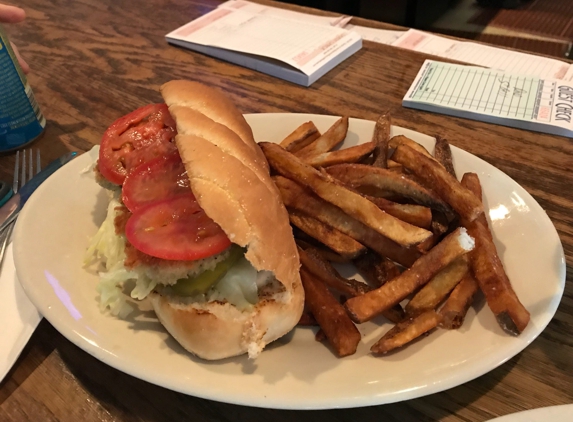 Shucker's Oyster Bar - Lincoln City, OR