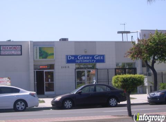 Gee Gerry Dr Optometry - Carson, CA