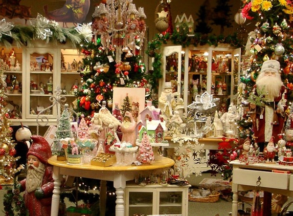 Traditions Year-Round Holiday Store - Canoga Park, CA