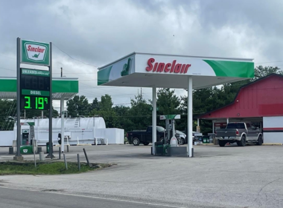 Sinclair Gas Station - Savannah, MO