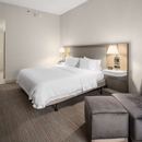 Hampton Inn Springfield - Hotels
