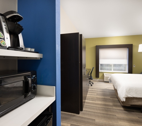 Holiday Inn Express & Suites Chattanooga-Hixson - Hixson, TN