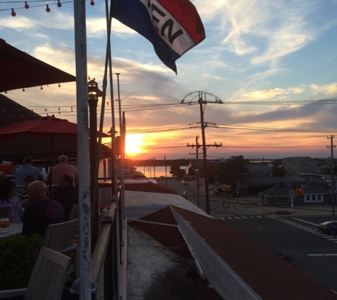 Daddy O Restaurant & Hotel - Beach Haven, NJ