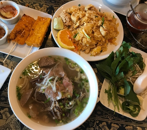 Thai Sawatdee - Winston Salem, NC