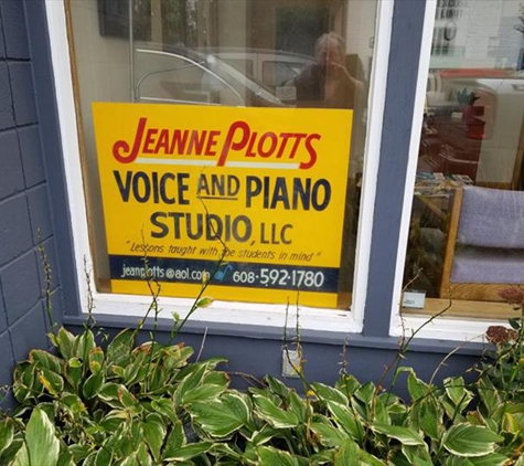 Jeanne Plotts Voice And Piano Studio, L.L.C. - Lodi, WI