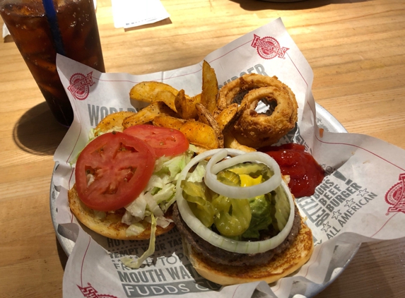 Fuddruckers - Mesa, AZ