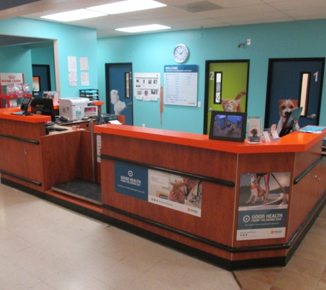 Banfield Pet Hospital - Fort Myers, FL