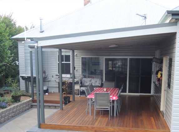 Ross Turner Building Contractors - Glenvale, QLD. We aim to blend seamlessly both the old world and the new world