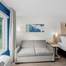 Spark by Hilton Brunswick - Hotels