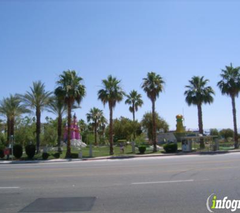 Boomers! Palm Springs - Cathedral City, CA