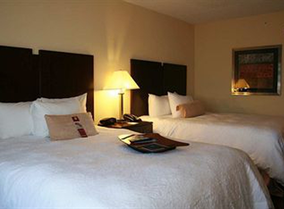 Hampton Inn & Suites Orlando-John Young Pkwy/S. Park - Orlando, FL