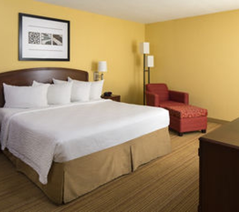 Courtyard by Marriott - Daytona Beach, FL