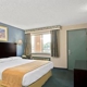 Super 8 by Wyndham Milford/New Haven