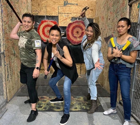 Axehole Vegas Axe Throwing Las Vegas - Las Vegas, NV