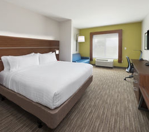 Holiday Inn Express Troy - Troy, IL