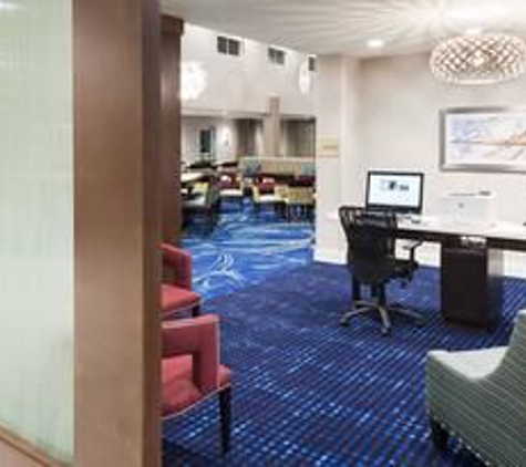 Homewood Suites by Hilton Cape Canaveral-Cocoa Beach - Cape Canaveral, FL