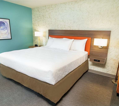 Home2 Suites by Hilton Roseville Sacramento - Roseville, CA