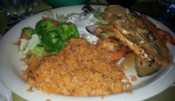 Los Reyes Restaurante Y Cantina - Vacaville, CA