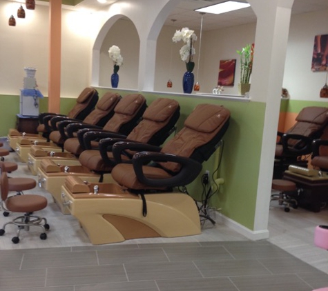 Elegant Nail Spa - Whitinsville, MA