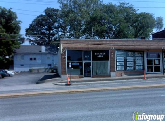 Robinson Hearing Aid Co - Saint Louis, MO