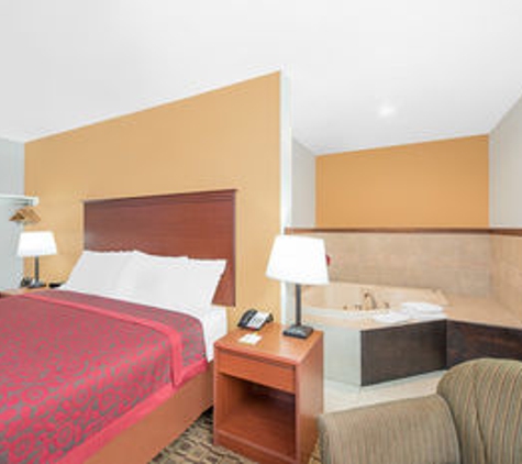 Days Inn by Wyndham Lamar - Lamar, CO