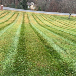 Berrys Lawncare and Landscaping - johnson city, TN