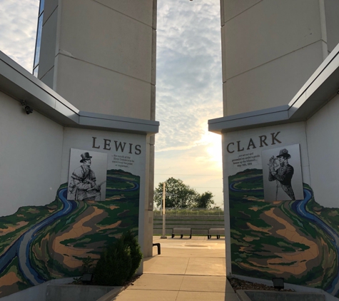 Lewis and Clark Confluence Tower - Hartford, IL