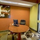 Quality Inn & Suites Kansas City I-435N Near Sports Complex - Motels