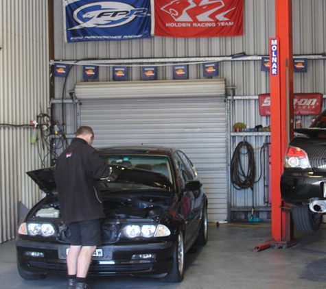 Richard Green Automotive - Wyoming, NSW